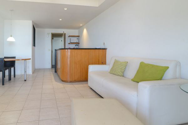 Imóvel na Avenida Lúcio Costa, Barra da Tijuca, Rio de Janeiro - RJ - ID-20894