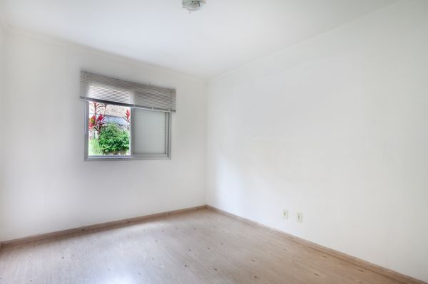 Imóvel na Rua das Aroeiras, Jabaquara, São Paulo - SP - ID-23757