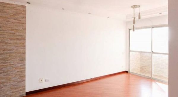 Imóvel na Avenida Lino de Almeida Pires, Vila Guarani, São Paulo - SP - ID-22365