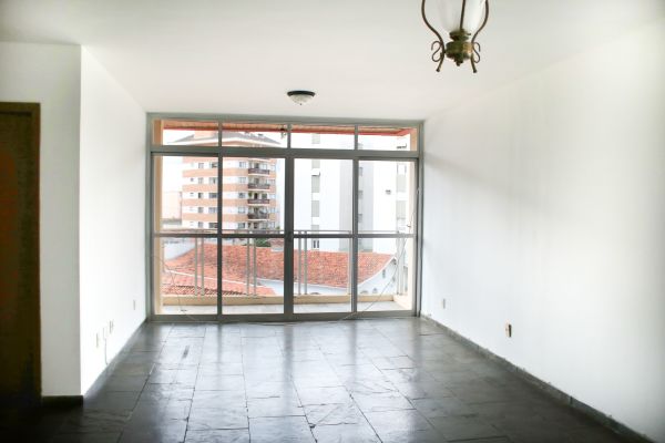 Imóvel na Rua José Francisco Alves, Jardim Apolo, São José dos Campos - SP - ID-24133
