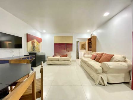 Imagem do imóvel ID-98670 na Rua Bulhões Carvalho, Copacabana, Rio de Janeiro - RJ