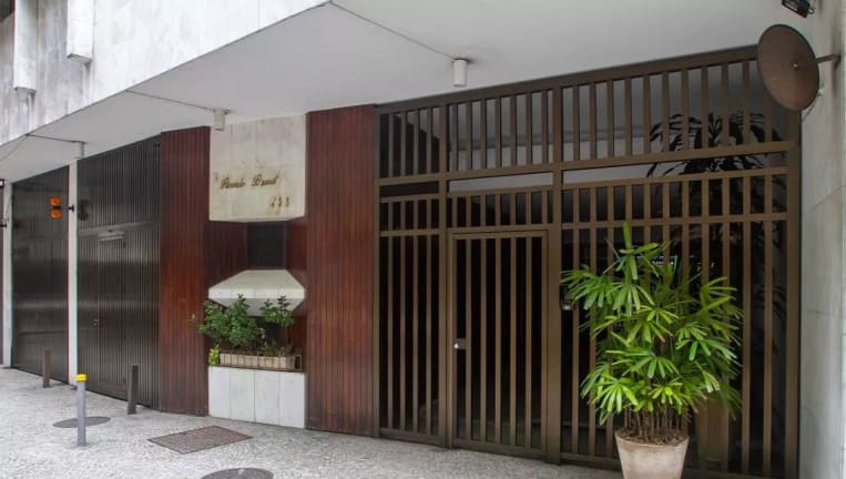 Imagem do imóvel ID-18072 na Avenida Rainha Elisabeth, Ipanema, Rio de Janeiro - RJ