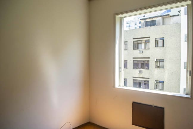 Imagem do imóvel ID-13856 na Rua Soares Cabral, Laranjeiras, Rio de Janeiro - RJ