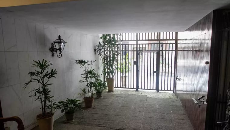 Imagem do imóvel ID-18072 na Avenida Rainha Elisabeth, Ipanema, Rio de Janeiro - RJ