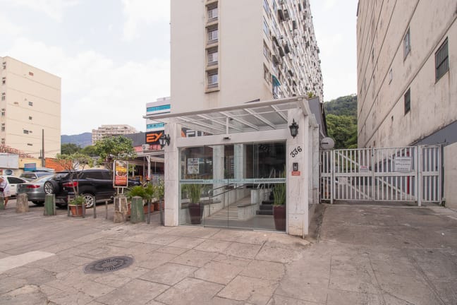 Imagem do imóvel ID-17902 na Rua das Laranjeiras, Laranjeiras, Rio de Janeiro - RJ