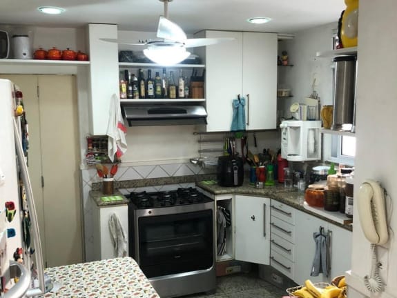 Imagem do imóvel ID-18585 na Rua Soares Cabral, Laranjeiras, Rio de Janeiro - RJ