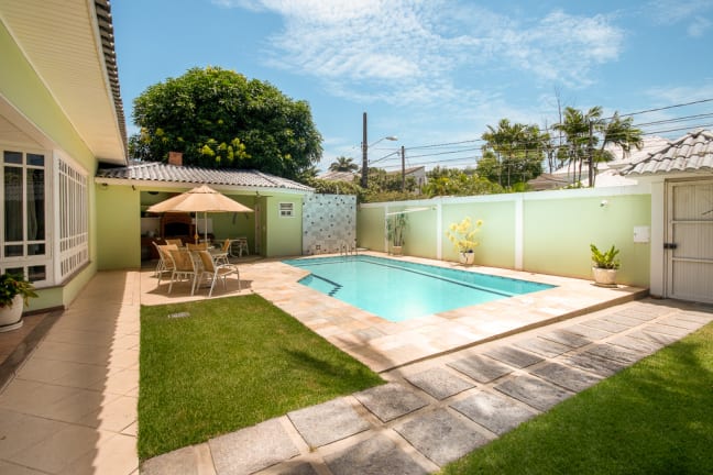Imagem do imóvel ID-19538 na Rua Arquiteto Henrique Mindlin, Barra da Tijuca, Rio de Janeiro - RJ