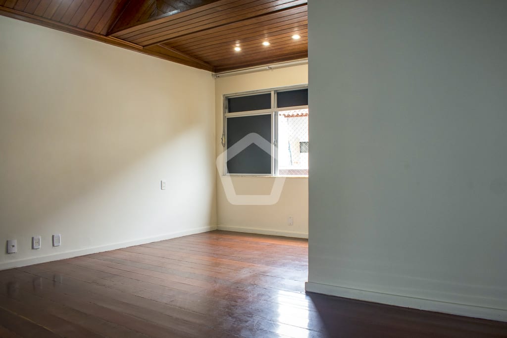 Imagem do imóvel ID-18509 na Avenida Alda Garrido, Barra da Tijuca, Rio de Janeiro - RJ