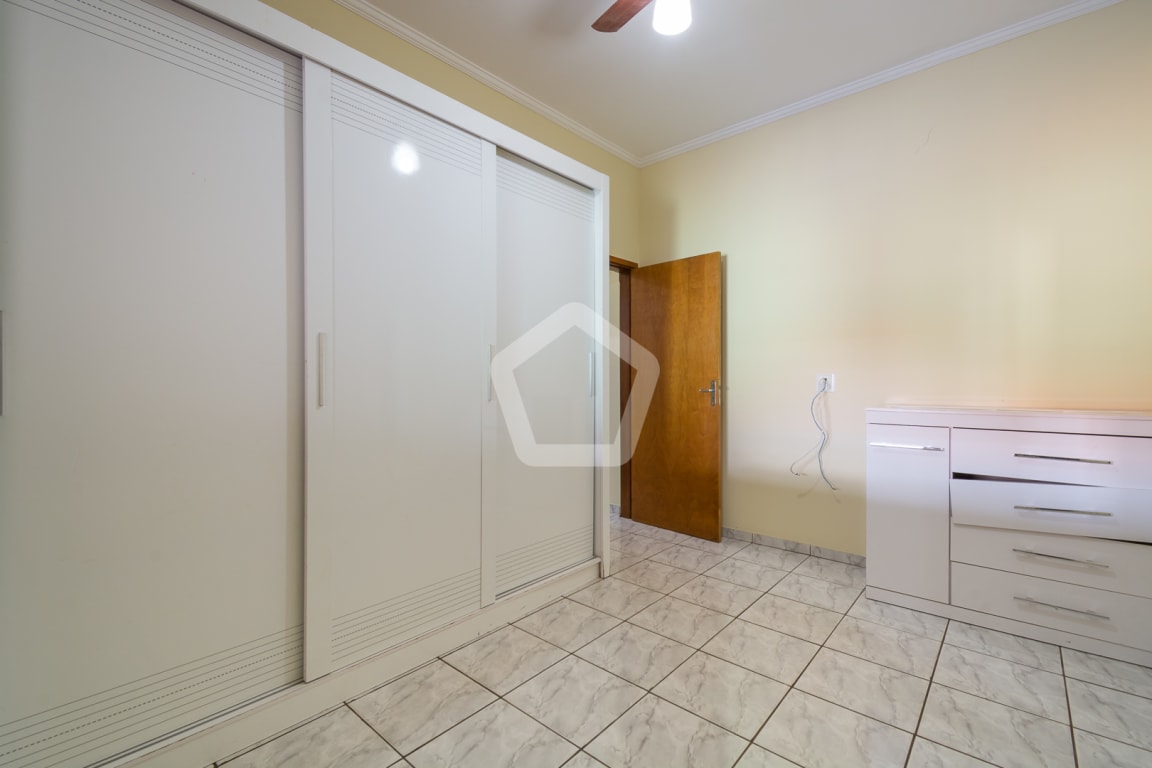 Imagem do imóvel ID-50732 na Rua Santo Lânia Sobrinho, Parque Residencial Cândido Portinari, Ribeirão Preto - SP