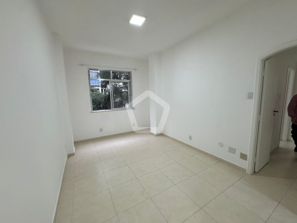 Imagem do imóvel ID-145076 na Rua Constante Ramos, Copacabana, Rio de Janeiro - RJ