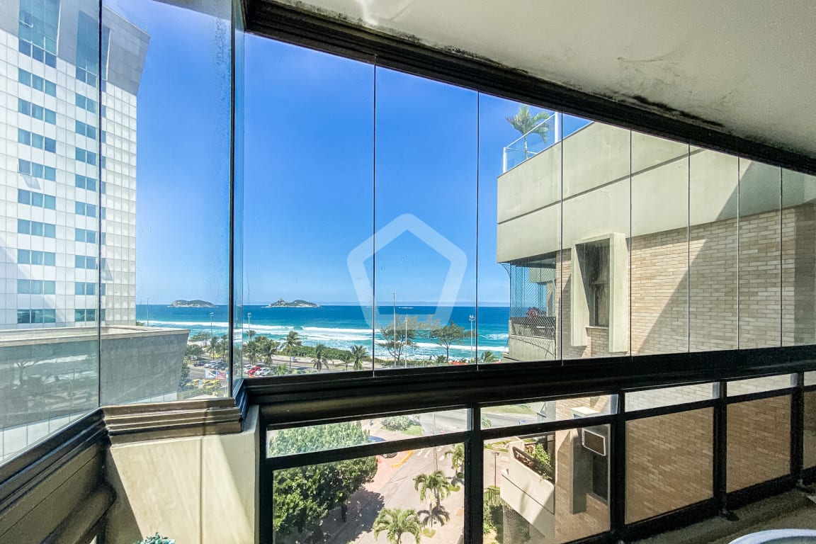 Imagem do imóvel ID-96306 na Avenida Lúcio Costa, Barra da Tijuca, Rio de Janeiro - RJ