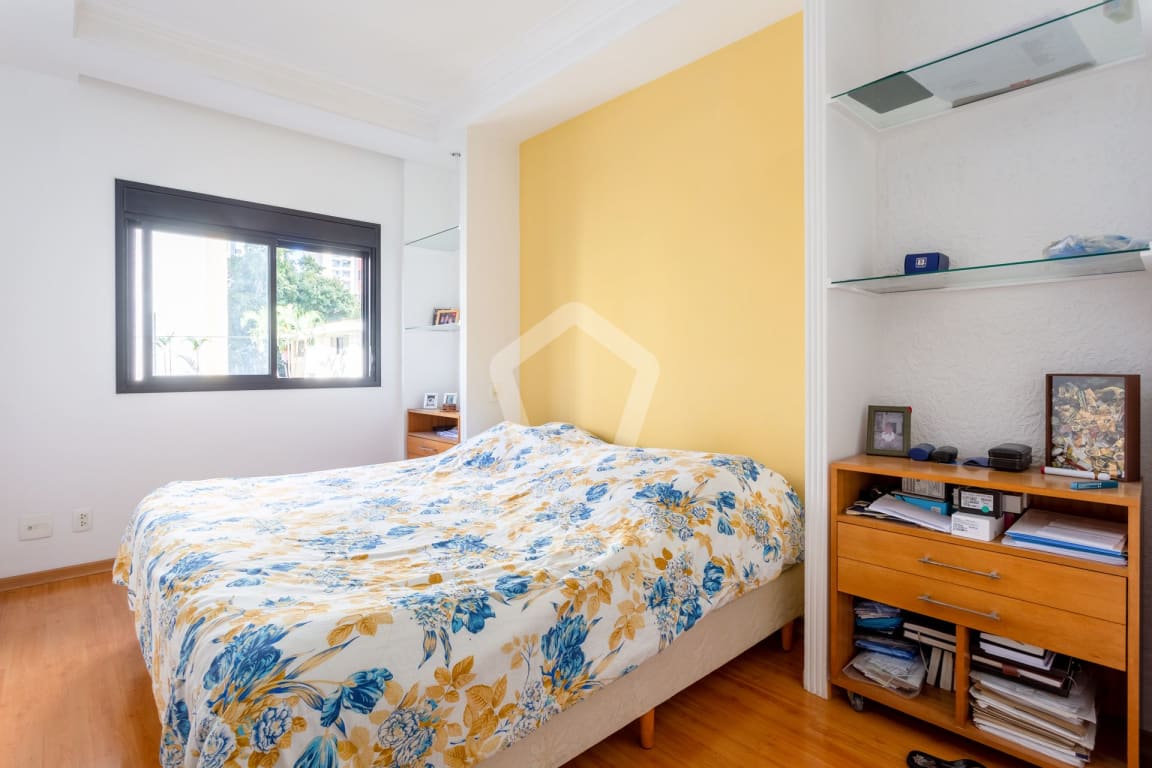 Imagem do imóvel ID-66398 na Rua Doutor Nogueira Martins, Saúde, São Paulo - SP