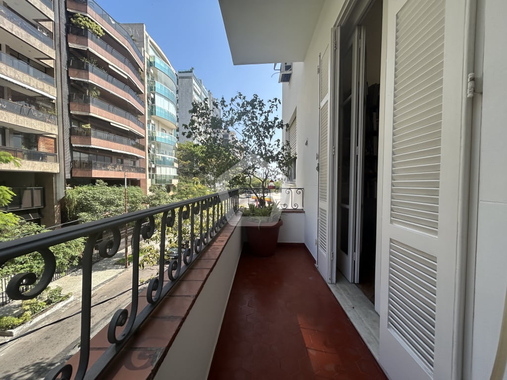 Imagem do imóvel ID-97119 na Rua Fonte da Saudade, Lagoa, Rio de Janeiro - RJ