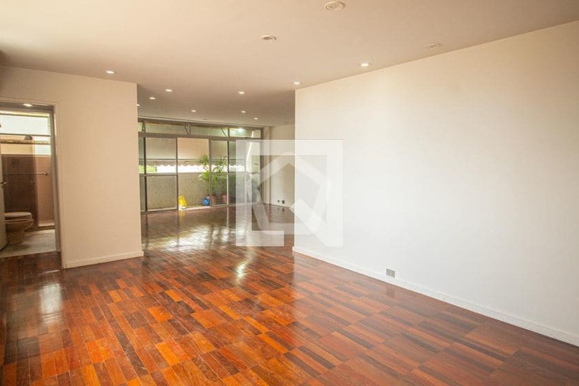 Imagem do imóvel ID-132182 na Rua Santa Clara, Copacabana, Rio de Janeiro - RJ