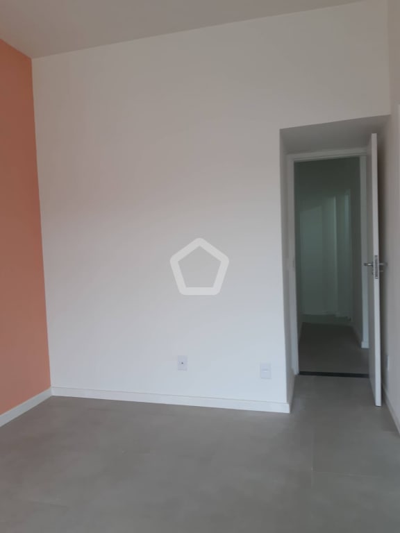 Imagem do imóvel ID-44637 na Rua das Laranjeiras, Laranjeiras, Rio de Janeiro - RJ