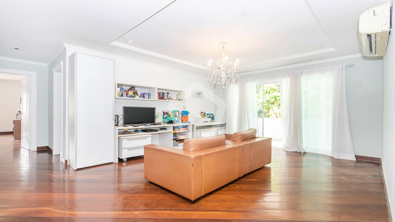 Imagem do imóvel ID-86748 na Rua Arquiteto Henrique Mindlin, Barra da Tijuca, Rio de Janeiro - RJ