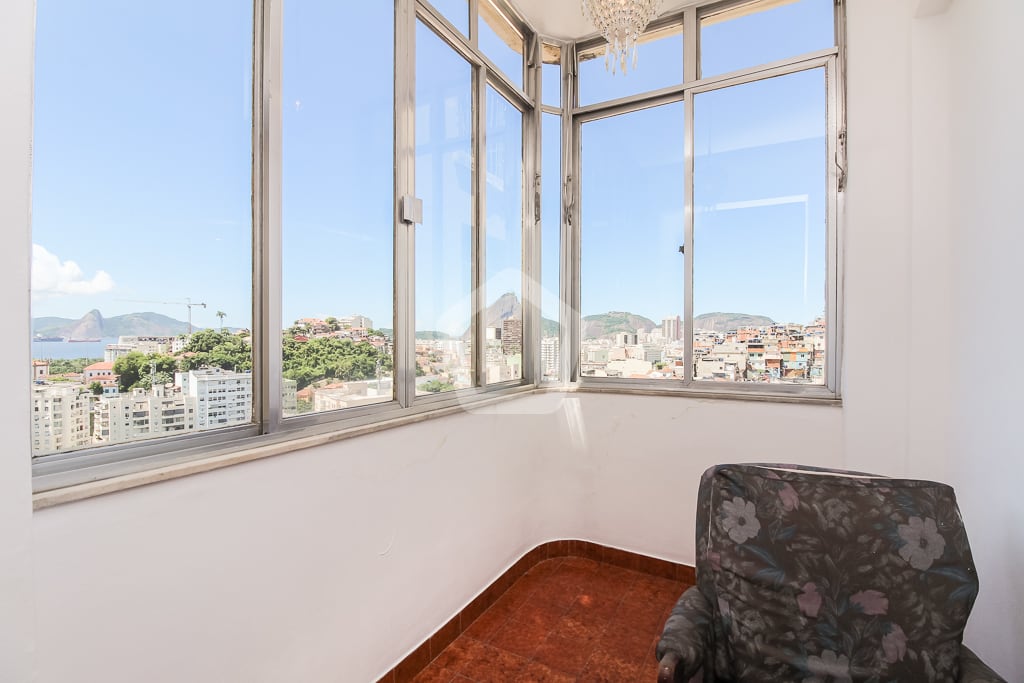Imagem do imóvel ID-74068 na Rua Benjamin Constant, Glória, Rio de Janeiro - RJ