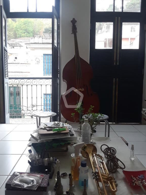 Imagem do imóvel ID-97760 na Rua André Cavalcanti, Centro, Rio de Janeiro - RJ