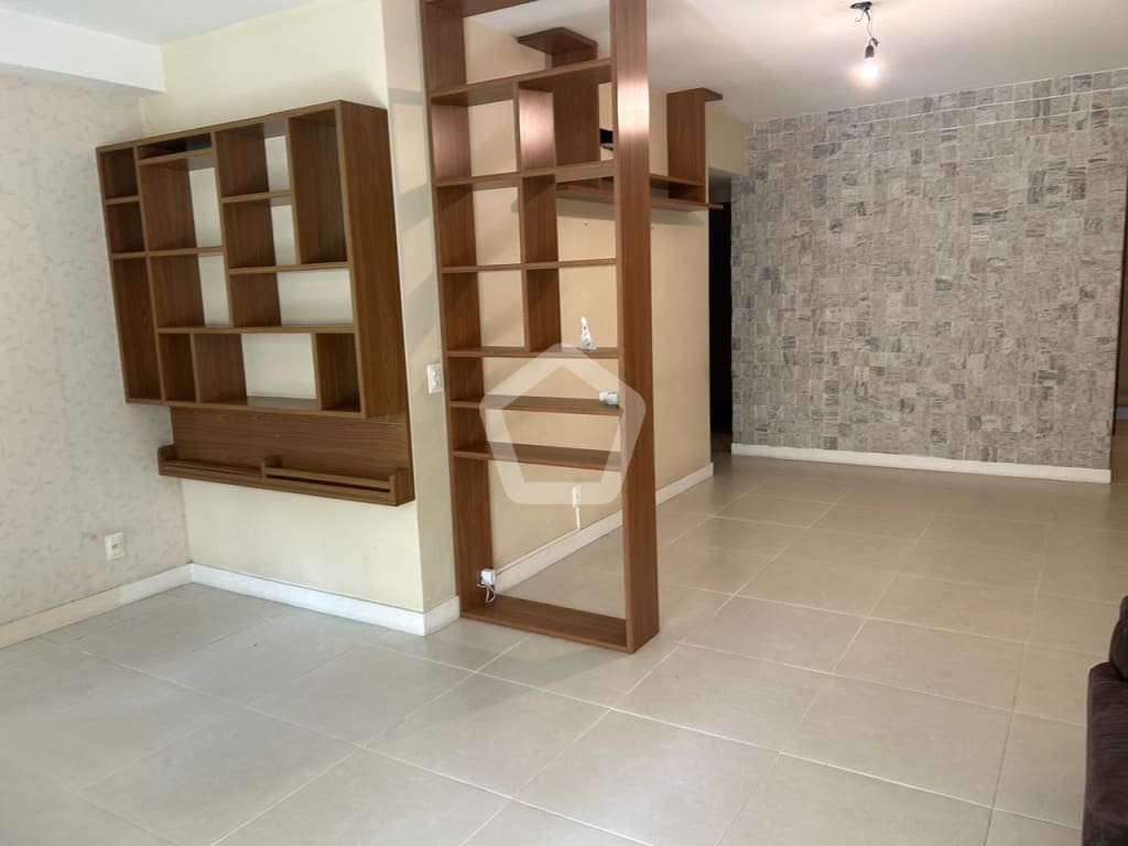 Imagem do imóvel ID-144751 na Estrada do Pau-Ferro, Freguesia de Jacarepaguá, Rio de Janeiro - RJ