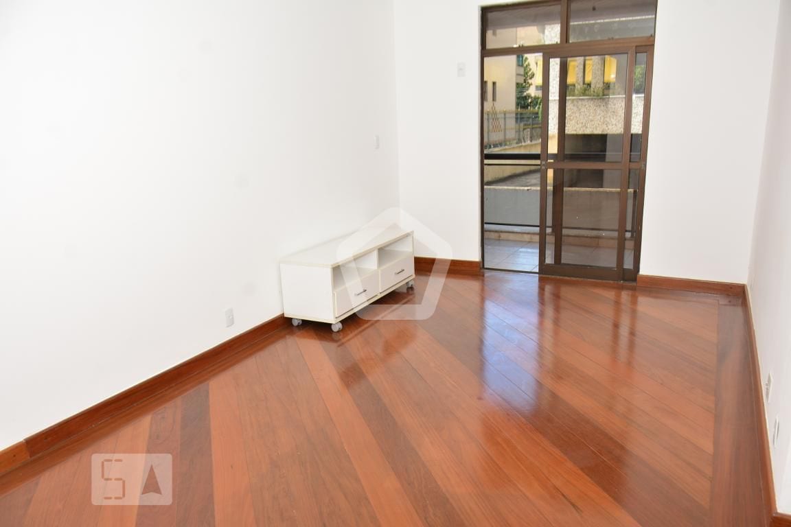 Imagem do imóvel ID-121005 na Rua Grão de Areia, Jardim Guanabara, Rio de Janeiro - RJ