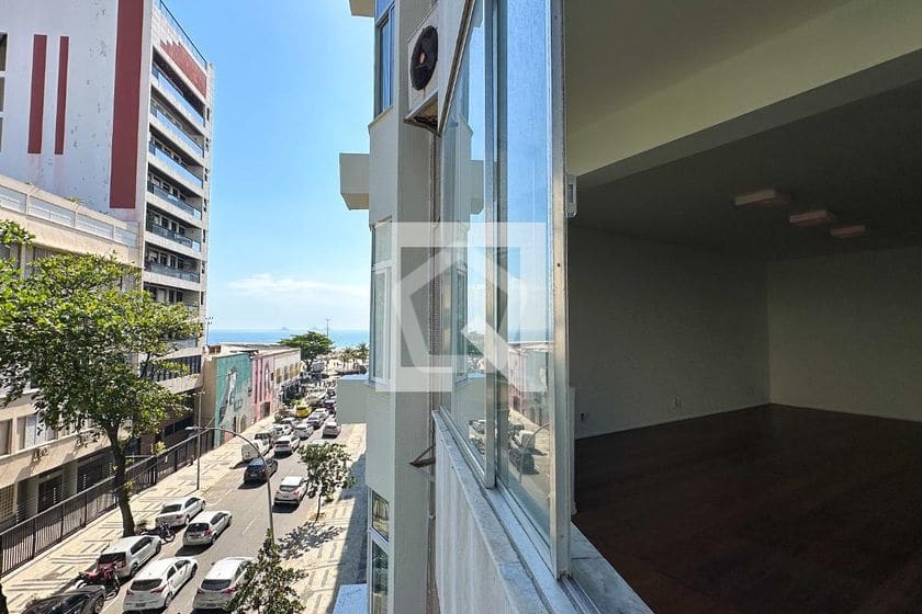 Imagem do imóvel ID-123889 na Avenida Rainha Elisabeth, Ipanema, Rio de Janeiro - RJ
