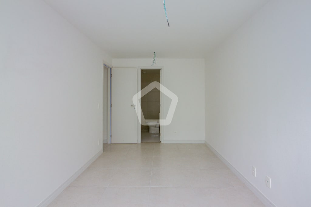 Imagem do imóvel ID-46846 na Rua Pereira da Silva, Laranjeiras, Rio de Janeiro - RJ