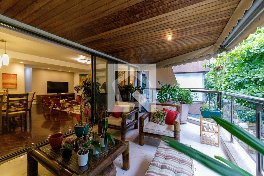 Imagem do imóvel ID-116725 na Rua Georgina de Albuquerque, Jardim Oceânico, Rio de Janeiro - RJ