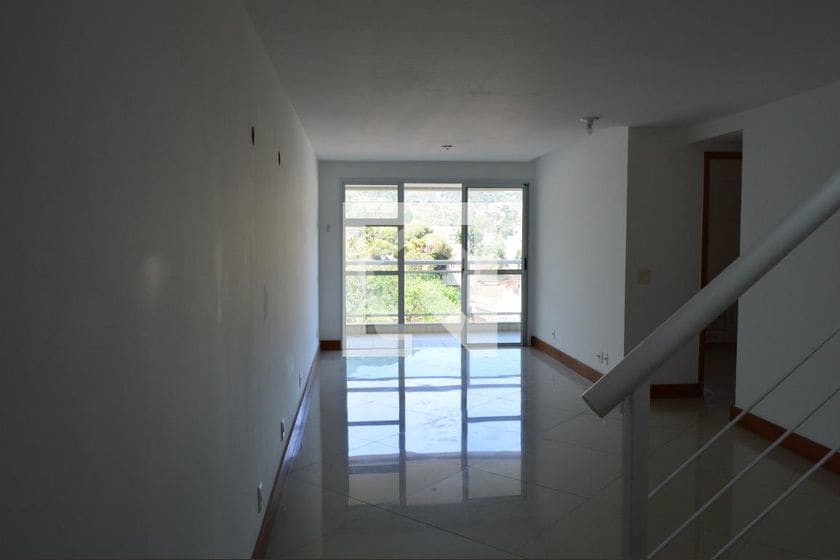 Imagem do imóvel ID-140734 na Estrada dos Três Rios, Freguesia (Jacarepaguá), Rio de Janeiro - RJ