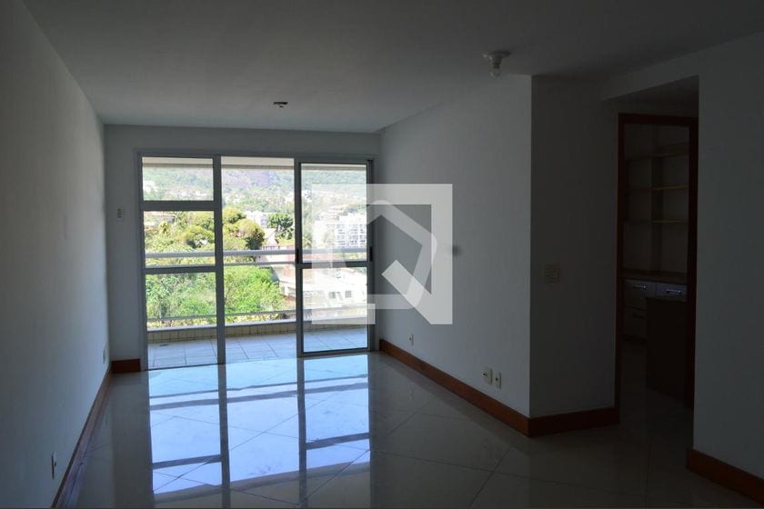 Imagem do imóvel ID-140734 na Estrada dos Três Rios, Freguesia (Jacarepaguá), Rio de Janeiro - RJ