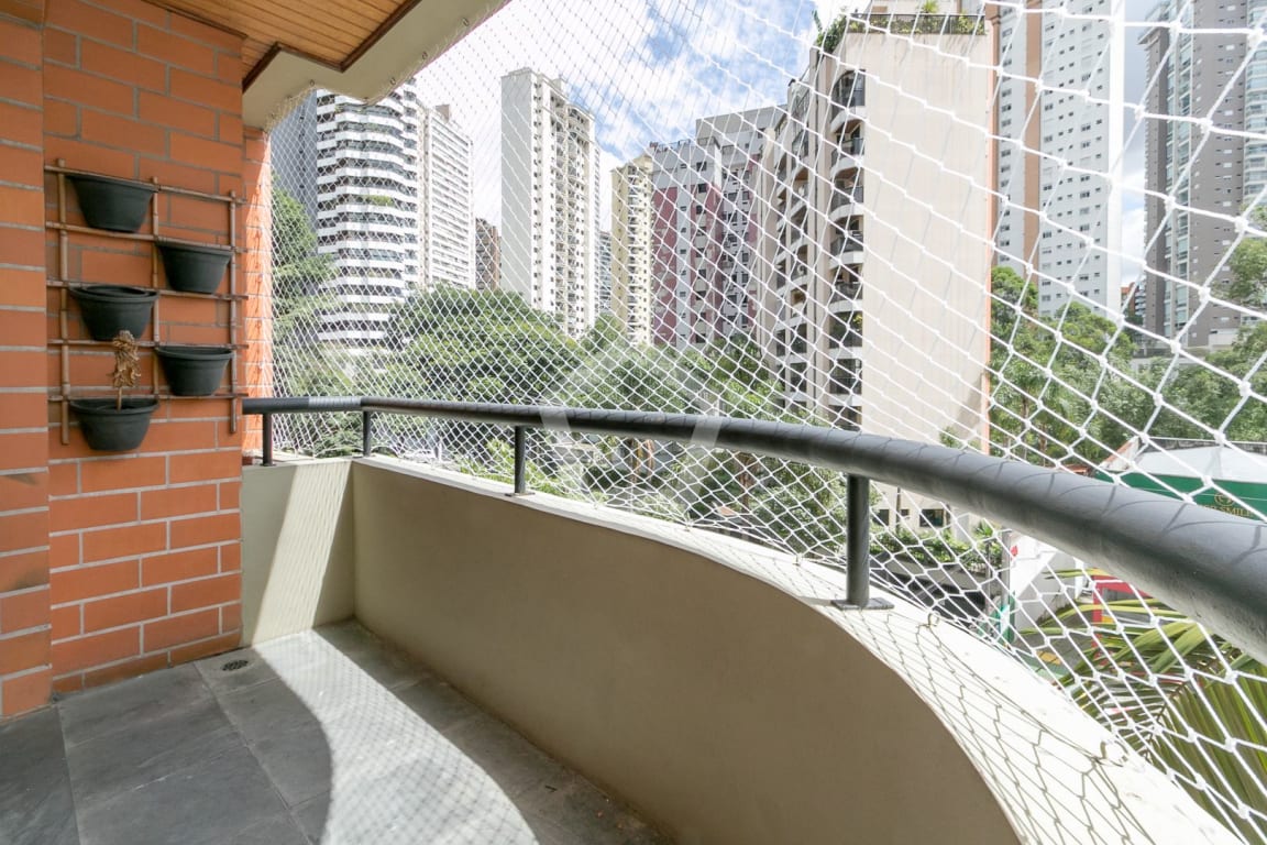 Imagem do imóvel ID-33818 na Rua José Ramon Urtiza, Panamby, São Paulo - SP