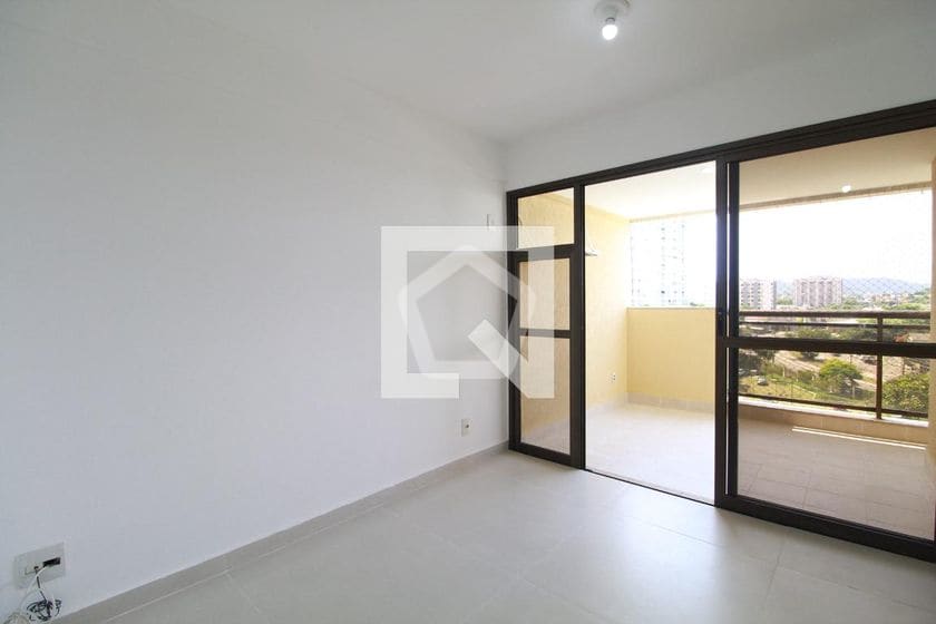 Imagem do imóvel ID-121615 na Rua Aroazes, Jacarepaguá, Rio de Janeiro - RJ