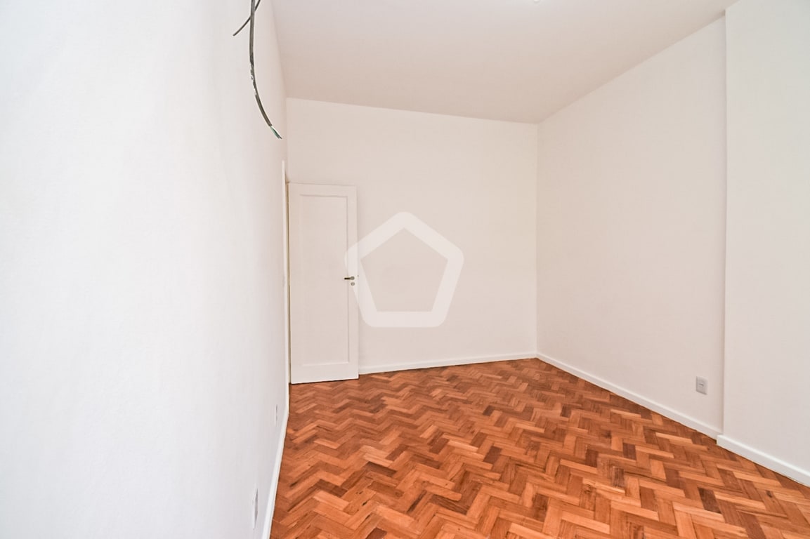 Imagem do imóvel ID-124641 na Rua Pompeu Loureiro, Copacabana, Rio de Janeiro - RJ