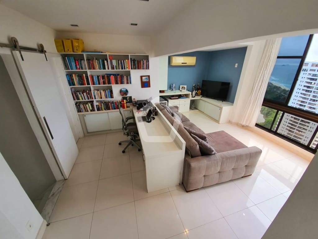 Imagem do imóvel ID-19529 na Avenida Ayrton Senna, Jardim Oceânico, Rio de Janeiro - RJ