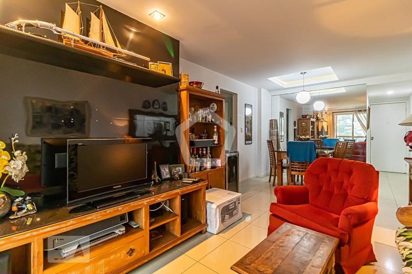 Imagem do imóvel ID-132300 na Estrada dos Três Rios, Freguesia, Rio de Janeiro - RJ