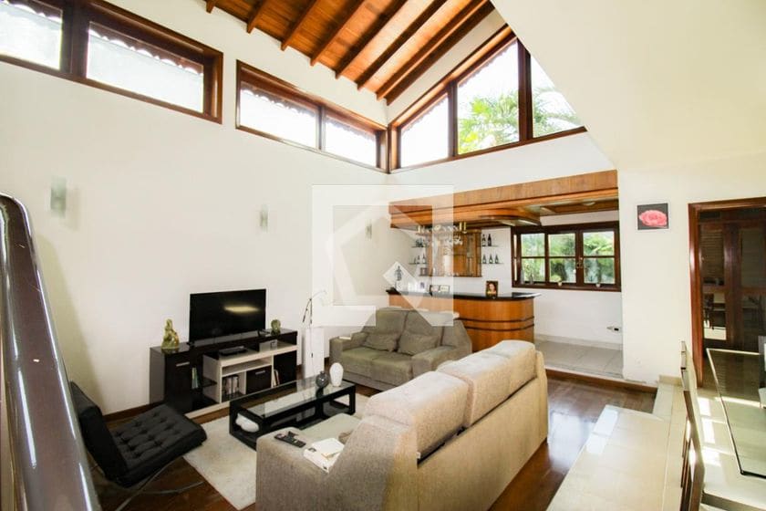 Imagem do imóvel ID-109386 na Avenida Sílvio Sciumbata, Interlagos, São Paulo - SP