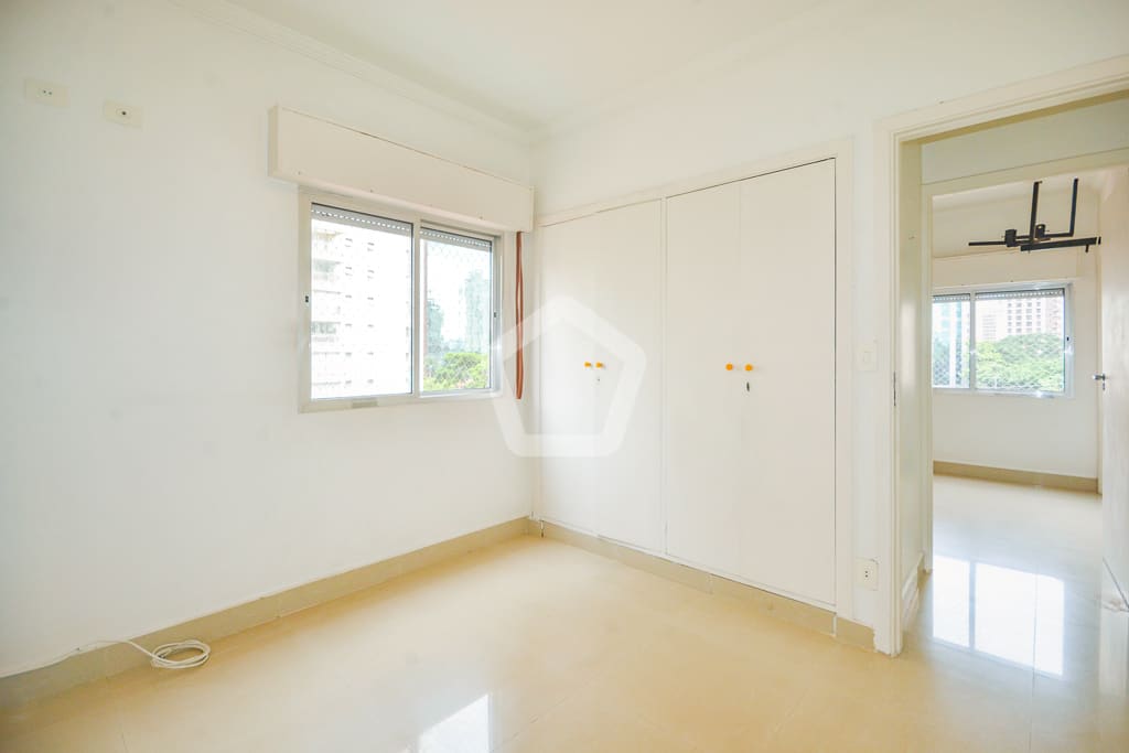 Imagem do imóvel ID-71879 na Rua Doutor Eduardo de Souza Aranha, Vila Nova Conceição, São Paulo - SP