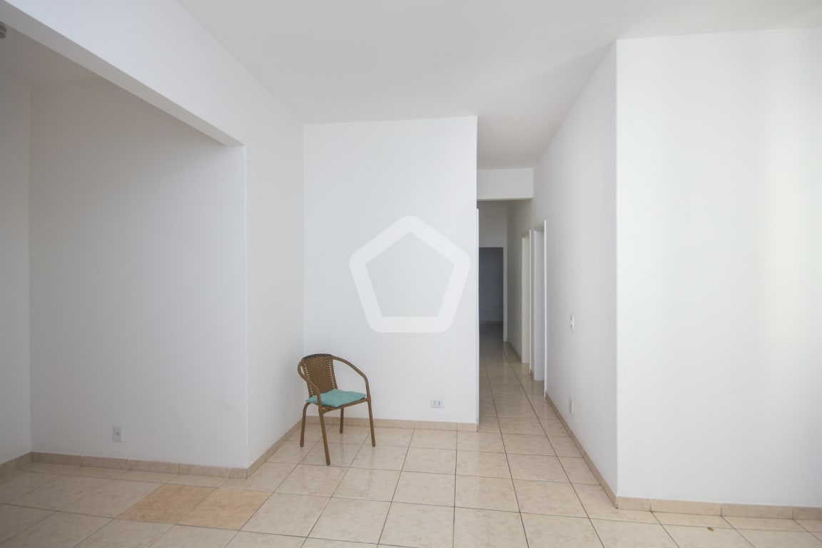 Imagem do imóvel ID-83792 na Rua das Laranjeiras, Laranjeiras, Rio de Janeiro - RJ