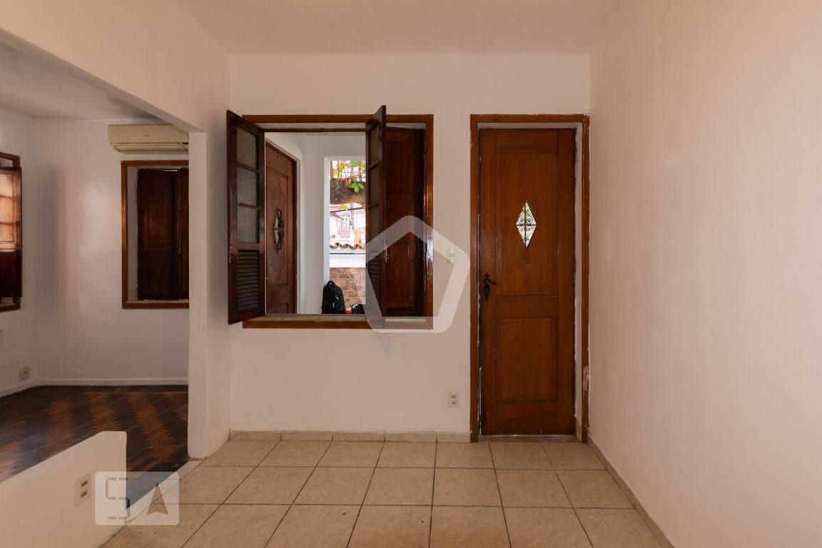 Imagem do imóvel ID-106015 na Rua General Argolo, São Cristóvão, Rio de Janeiro - RJ