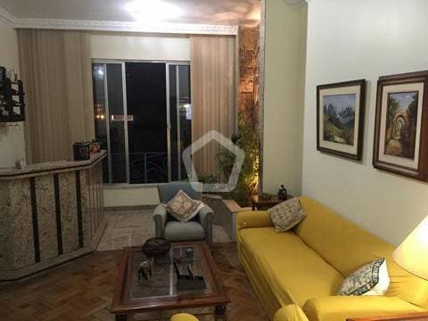 Imagem do imóvel ID-23651 na Rua das Laranjeiras, Laranjeiras, Rio de Janeiro - RJ
