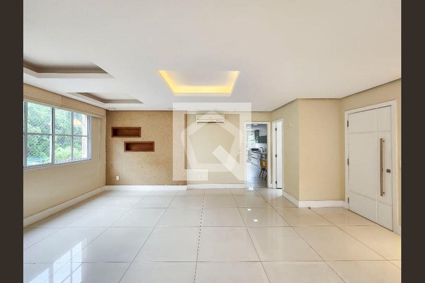 Imagem do imóvel ID-133175 na Rua Assunção, Laranjeiras, Rio de Janeiro - RJ