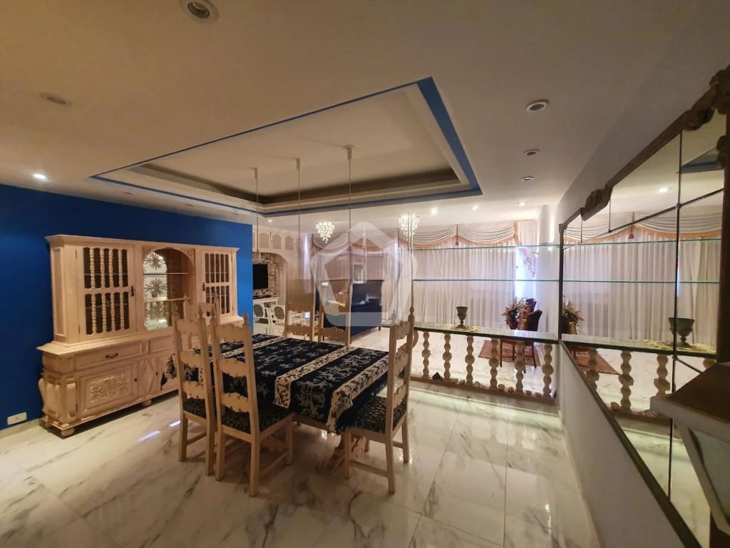 Imagem do imóvel ID-98692 na Rua Bulhões Carvalho, Copacabana, Rio de Janeiro - RJ