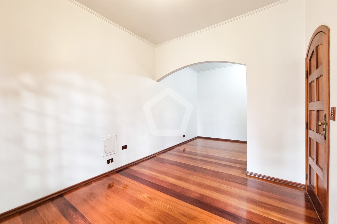 Imagem do imóvel ID-77624 na Rua Breno de Moura, Jardim Estoril, São José dos Campos - SP