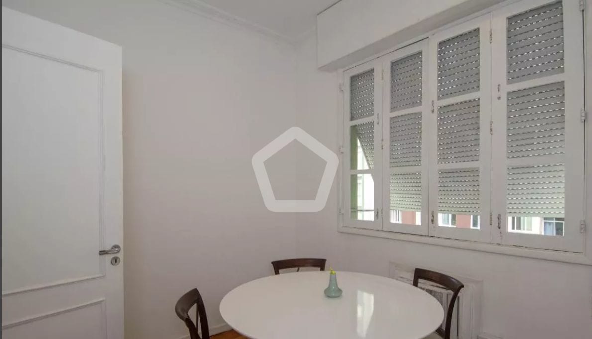 Imagem do imóvel ID-52322 na Avenida Nossa Senhora de Copacabana, Copacabana, Rio de Janeiro - RJ