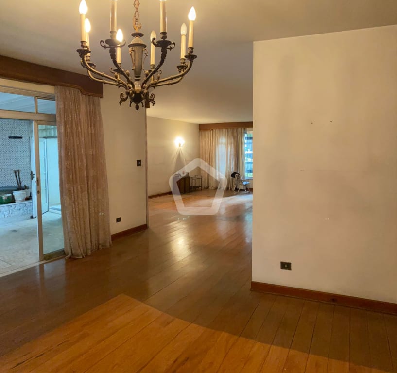 Imagem do imóvel ID-143555 na Rua Inajaroba, Vila Nova Conceição, São Paulo - SP