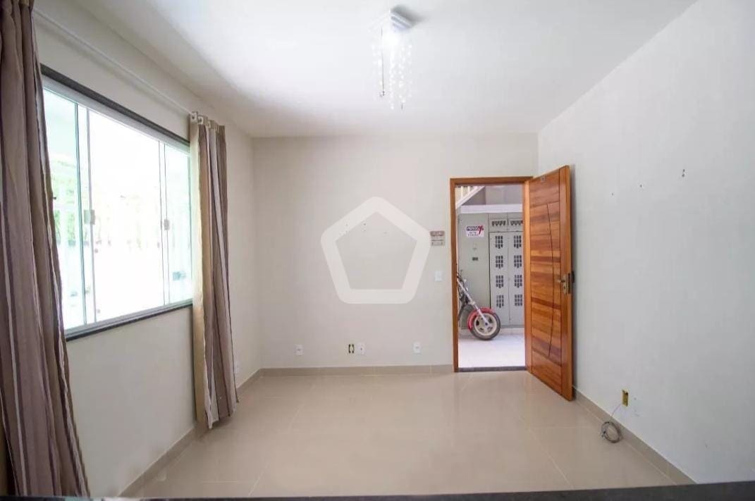 Imagem do imóvel ID-42409 na Avenida Célia Ribeiro da Silva Mendes, Barra da Tijuca, Rio de Janeiro - RJ