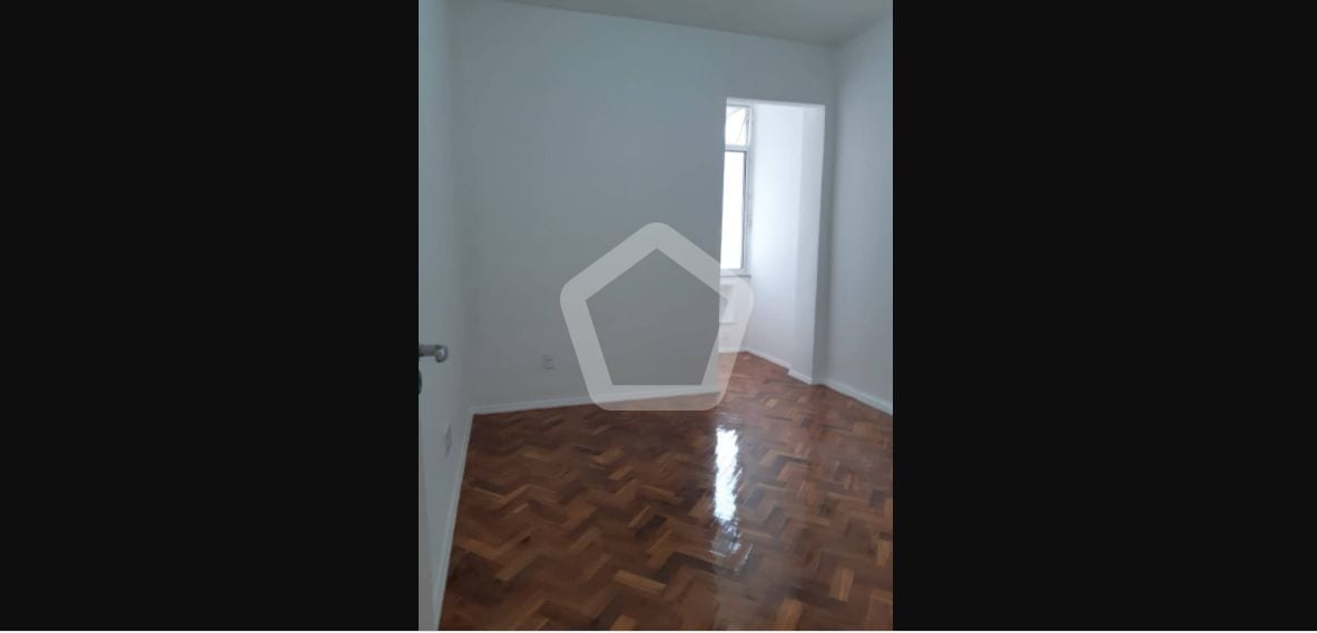 Imagem do imóvel ID-44637 na Rua das Laranjeiras, Laranjeiras, Rio de Janeiro - RJ