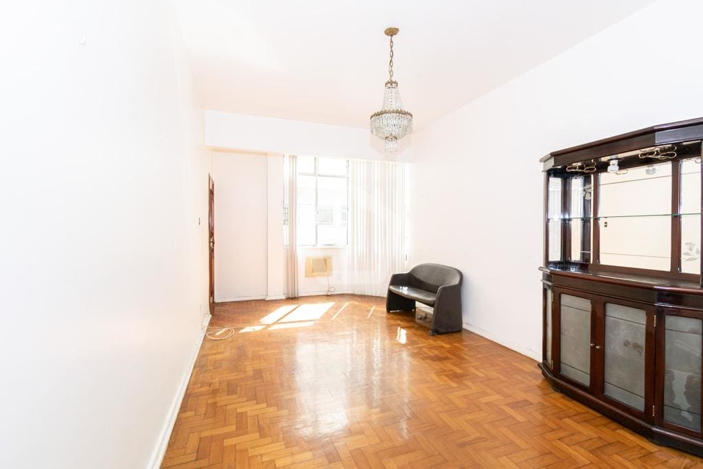 Imagem do imóvel ID-72480 na Avenida Princesa Isabel, Copacabana, Rio de Janeiro - RJ