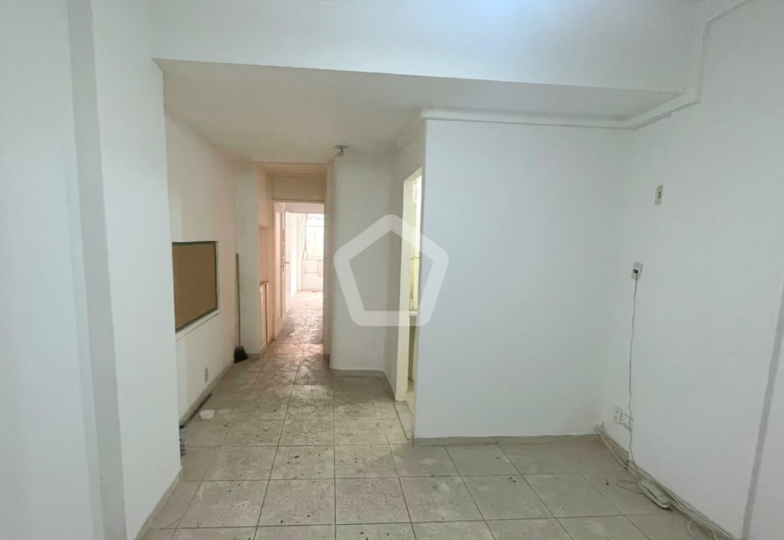 Imagem do imóvel ID-83013 na Avenida Nossa Senhora de Copacabana, Copacabana, Rio de Janeiro - RJ