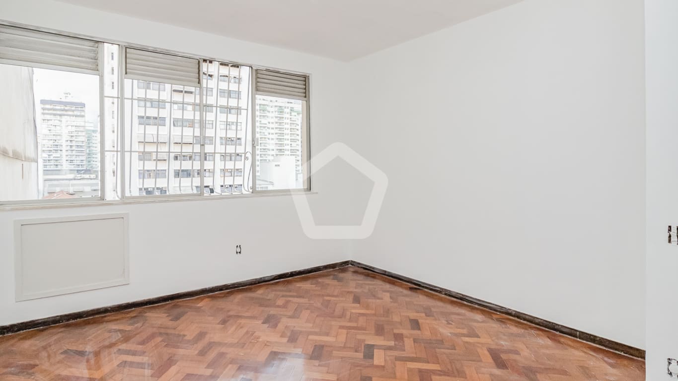 Imagem do imóvel ID-62584 na Rua Gavião Peixoto, Icaraí, Niterói - RJ