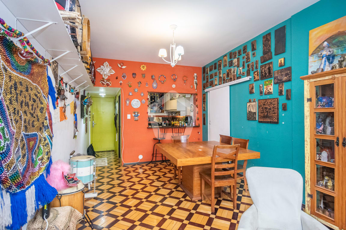Imagem do imóvel ID-77108 na Rua das Laranjeiras, Laranjeiras, Rio de Janeiro - RJ